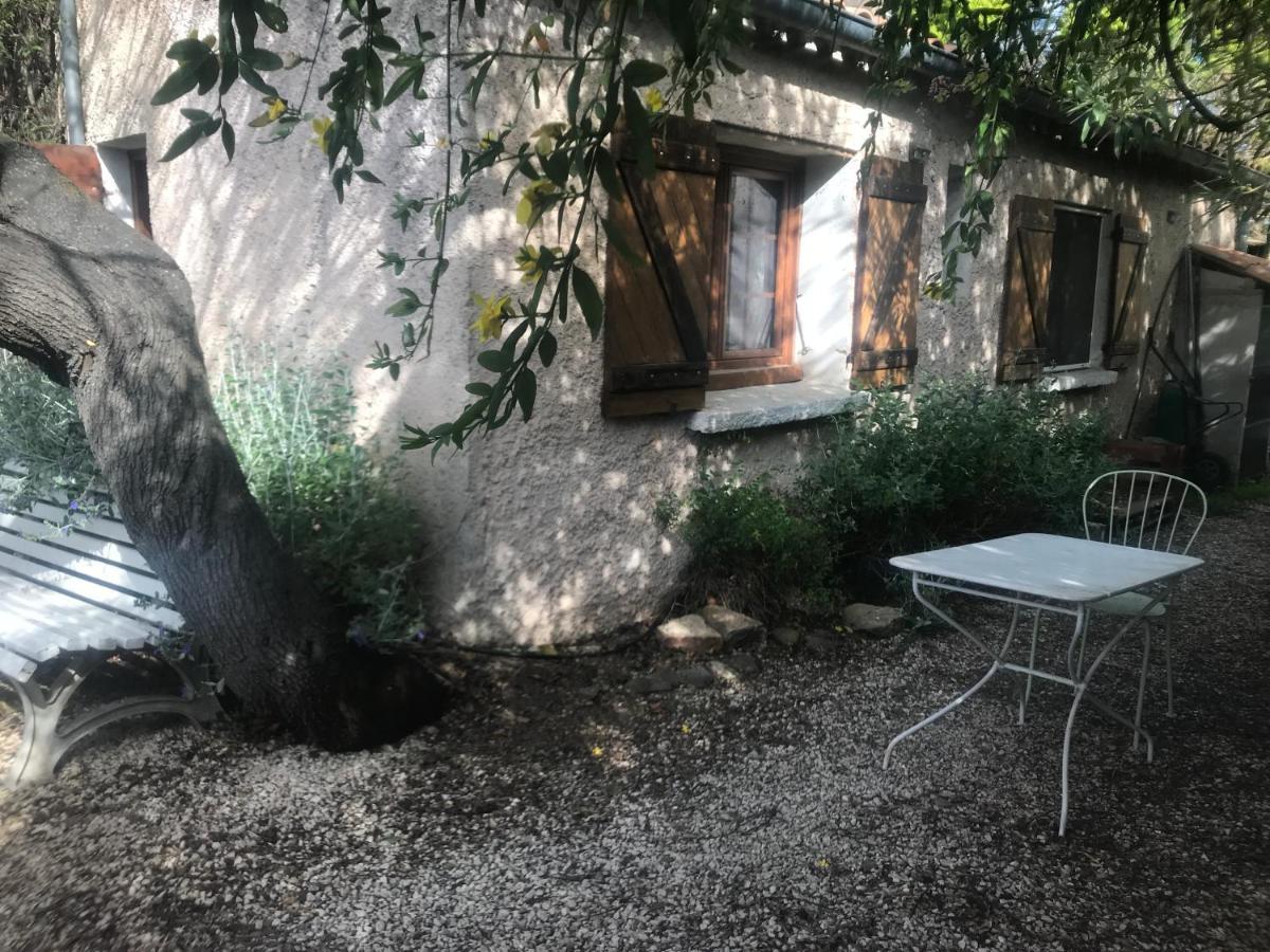 Studio Mitoyen / 2 Personnes Hyères Extérieur photo